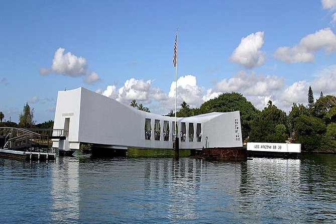 Complete Pearl Harbor Experience Tour Departing from Waikiki Area - The real deal with this Pearl Harbor day from Waikiki