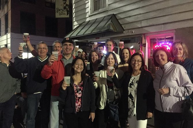 Creepy Crawl Night-Time Haunted Pub Walking Tour of Savannah's Historic District - Savannah Haunted Pub Crawl: What this night tour feels like