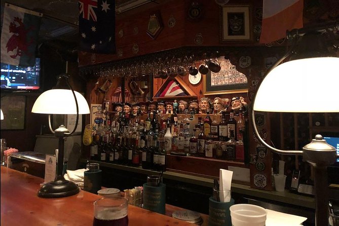 Creepy Crawl Night-Time Haunted Pub Walking Tour of Savannah's Historic District - The meeting point at 245 Bull St and how the tour runs