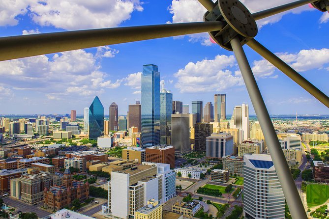 Dallas' Reunion Tower GeO-Deck Observation Ticket - What to expect first, the free photo and the climb up