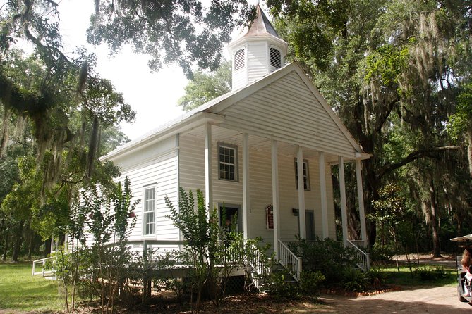 Daufuskie Island Guided History Tour from Hilton Head - The specific places on Daufuskie you’ll likely hit