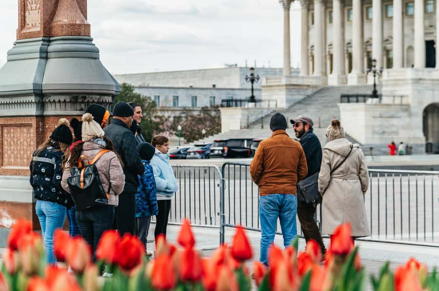DC: Capitol Hill and Library of Congress Tour with Tickets - Thomas Jefferson Library of Congress Building: a photo stop that matters