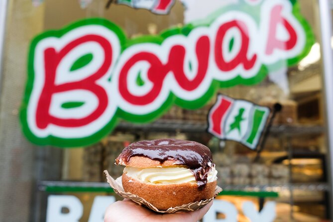 Delicious Donuts of Boston: A Sweet History Walking Tour - Stop 4: Quincy Market, quick landmark time and donut shop perspective