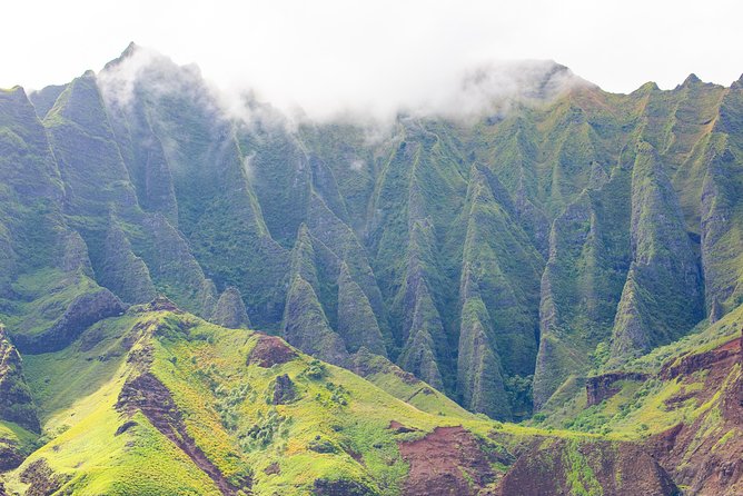 Deluxe Na Pali Morning Snorkel Tour on the Lucky Lady - Captain talk story and the history layer that makes the coast click