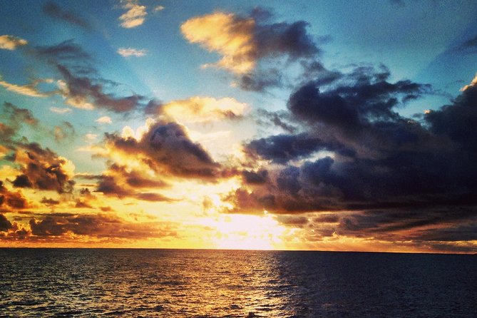 Deluxe Na Pali Sunset Snorkel Tour on the Lucky Lady - Dinner, showers, and the real comfort stuff onboard