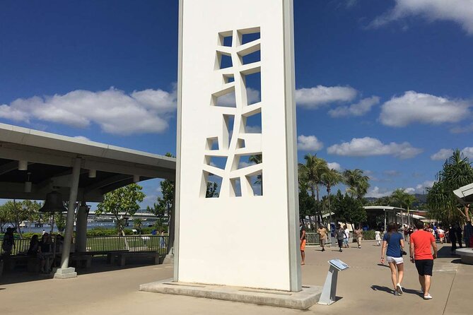 Deluxe Pearl Harbor USS Arizona Memorial and Honolulu City Tour - Pearl Harbor first, Honolulu highlights second