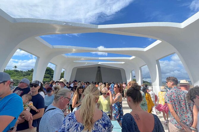 Deluxe Pearl Harbor USS Arizona Memorial and Honolulu City Tour - The USS Arizona Memorial: what you are really signing up for
