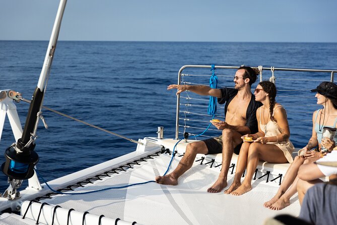 Deluxe Sail & Snorkel to the Captain Cook Monument - Stop 1 at Kealakekua Bay Marine Preserve: first snorkel, best mood