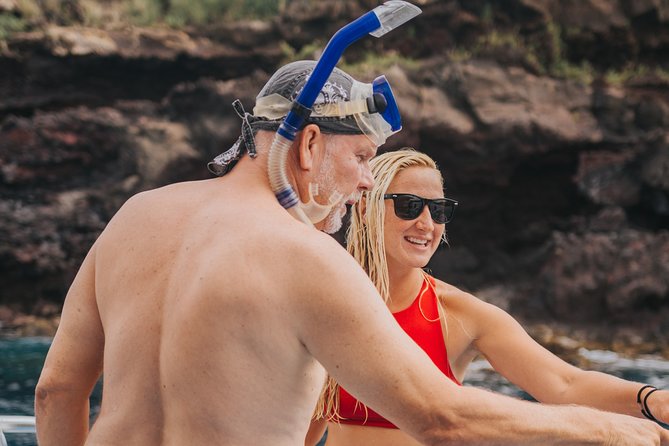 Deluxe Snorkel & Dolphin Watch Aboard a Luxury Catamaran from Kailua-Kona - Food on Board: Island Breakfast, BBQ Lunch, and Less Work for You
