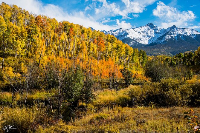 Discover Rocky Mountain National Park - Lyons coffee stop: small town warmth before big mountain views