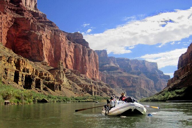 Emerald Cave Express Kayak Tour with Scenic & Historic Stops - Why This Kayak Tour Works So Well on the Colorado River