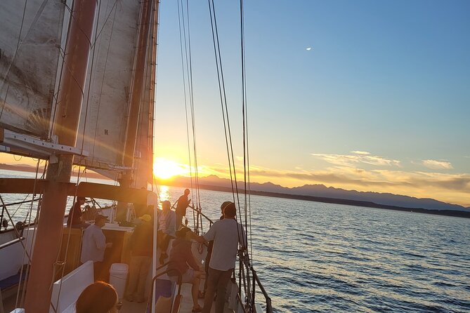 Evening Colors Sunset Sail Tour in Seattle - Stop One: Seattle Waterfront and City Skyline From the Water