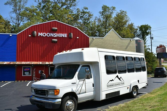 Famous Moonshine & Wine Tour From Pigeon Forge - The Vibe: Sevierville Tastings Without the Driving Stress