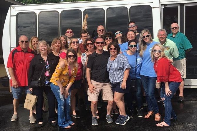 Famous Moonshine & Wine Tour From Pigeon Forge - Guides, Personalities, and Why the Tour Feels Smooth
