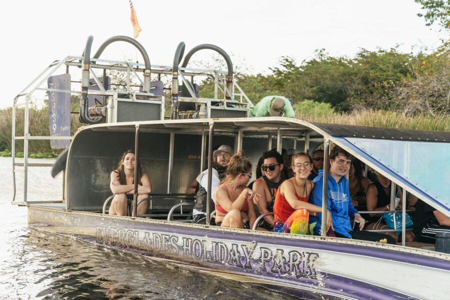 From Miami: Everglades Airboat, Wildlife Show & Bus Transfer - The 45 Minute Airboat Ride: Captains, Wildlife, and Better Photos