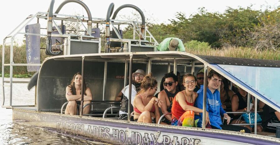 From Miami: Everglades Airboat, Wildlife Show & Bus Transfer - Everglades Holiday Park Arrival: Priority Entry and Your Group Photo