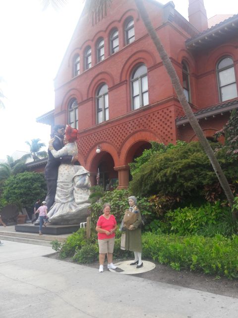 From Miami: Key West Day Trip with Pickup at Selected Hotels - Duval Street, Mallory Square, and the Best Use of Your Walk Time