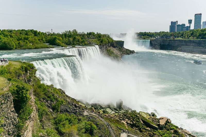 From New York City: Niagara Falls One Day Tour - Niagara Falls from Times Square: the whole point is perspective