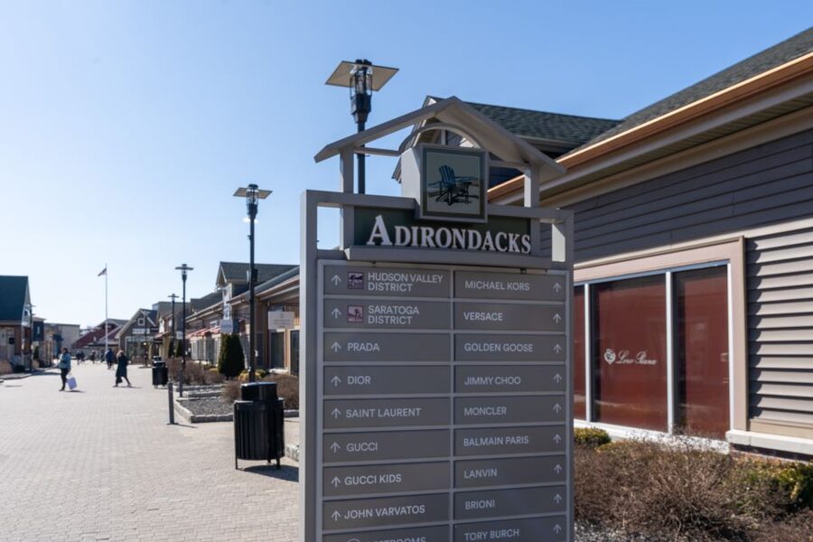 From NYC: Woodbury Common Premium Outlets Shopping Tour - Comfort Details That Matter on a Shopping Day