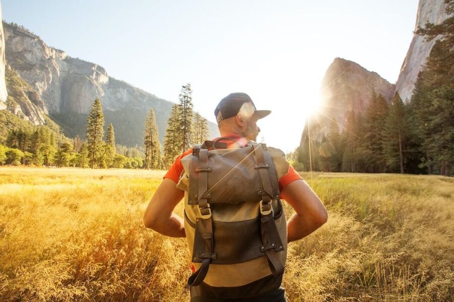 From San Francisco: Day Trip to Yosemite National Park - Into gold country and up toward Yosemite: Groveland as a turning point