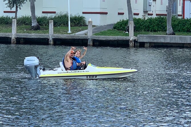 Ft. Lauderdale Mini Powerboat Rental. Canal, Yacht, Mansion Tour - Yacht and Mansion Views From the Waterline