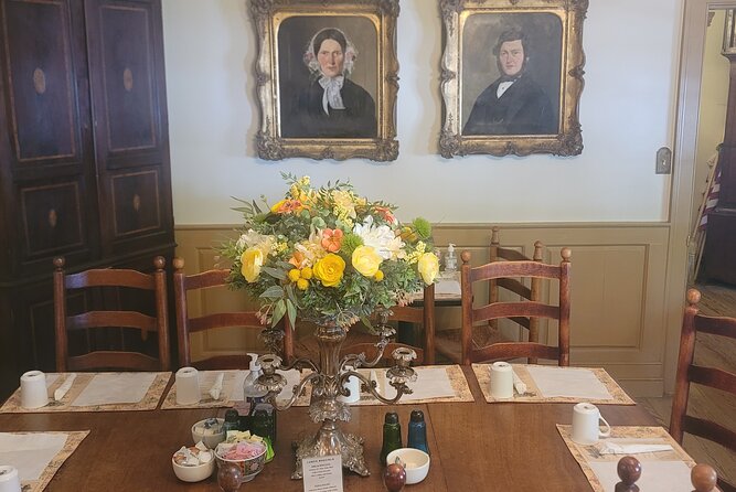 Full Day Historic Guided Tour to Jamestown and Yorktown with Lunch - Stop 2 lunch at the Jamestown cafe, colonial style without fuss