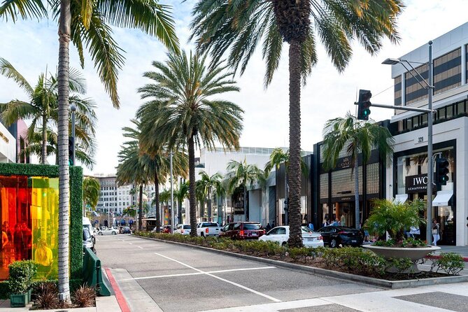 Full-Day LA Tour: Santa Monica, Hollywood and Beverly Hills - Santa Monica Pier and 3rd Street Promenade, plus ocean air