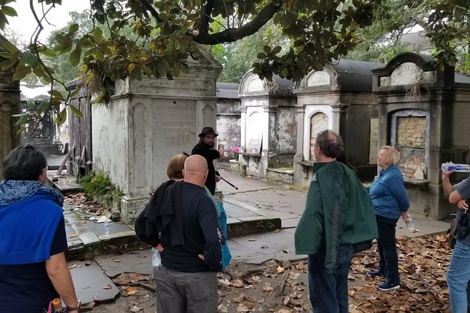 Garden District Home and History Walking Tour - Walking the Garden District Mansions with a Master Story Teller