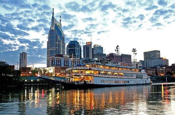 General Jackson Showboat Lunch or Dinner Cruise in Nashville - Practical tips for photos, comfort, and getting good seats