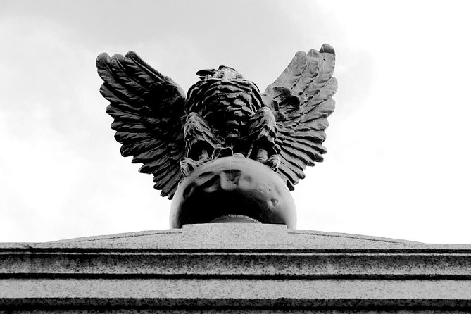 Genteel and Bard's Savannah Dark History and Ghost Encounter Walking Tour - Ending at Genteel & Bard Savannah With Extra Locations to Follow Up
