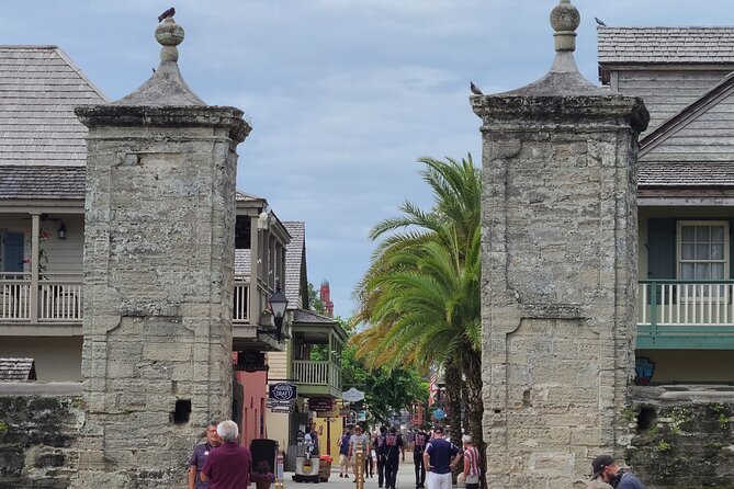Ghost Tour of St. Augustine: The Original Haunted History Tour - Stop 1: Huguenot Cemetery and the haunting stories behind a burial ground