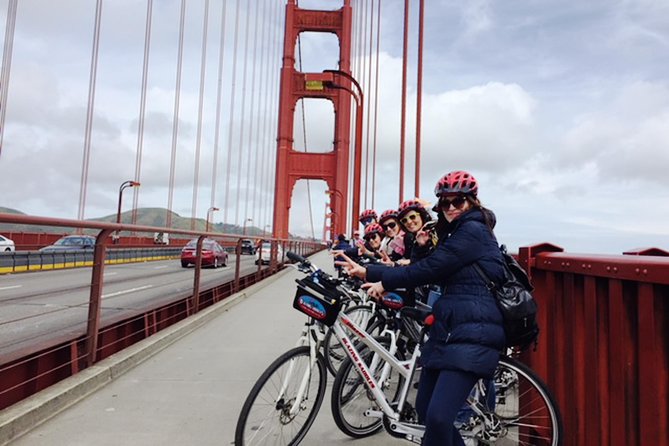 Golden Gate Bridge Guided Bicycle or E-Bike Tour from San Francisco to Sausalito - Palace of Fine Arts and Crissy Field: why this part works