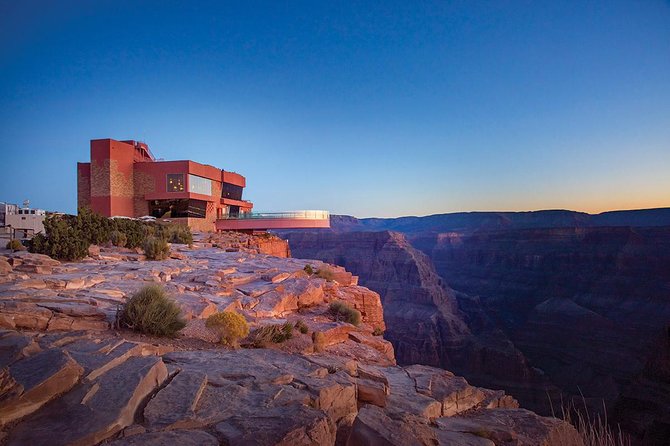 Grand Canyon Helicopter and Western Ranch Adventure Landing Tour - Landing at the Grand Canyon Western Ranch: Lunch, Space, and Old West Fun