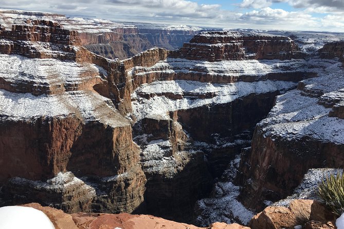 Grand Canyon Helicopter and Western Ranch Adventure Landing Tour - The Colorado River: Rock Formations You Can Actually Read