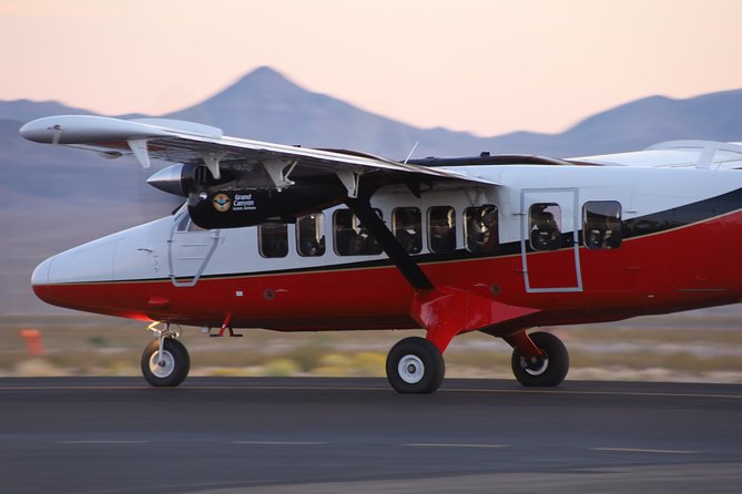 Grand Canyon Landmarks Tour by Airplane with Optional Hummer Tour - Entering the terminal and choosing the right seat