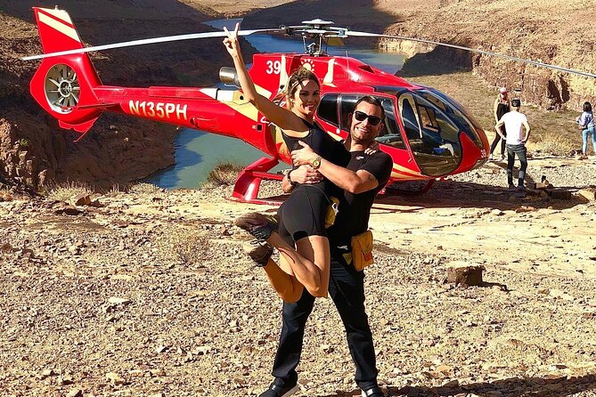 Grand Canyon West Rim Helicopter Tour with Champagne Toast - Helicopter Comfort, Seating Rules, and the 300-lb Consideration