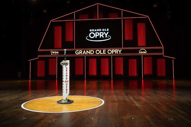 Grand Ole Opry House Guided Backstage Tour in Nashville - The Circle Room Theater Intro, Hosted by Legends