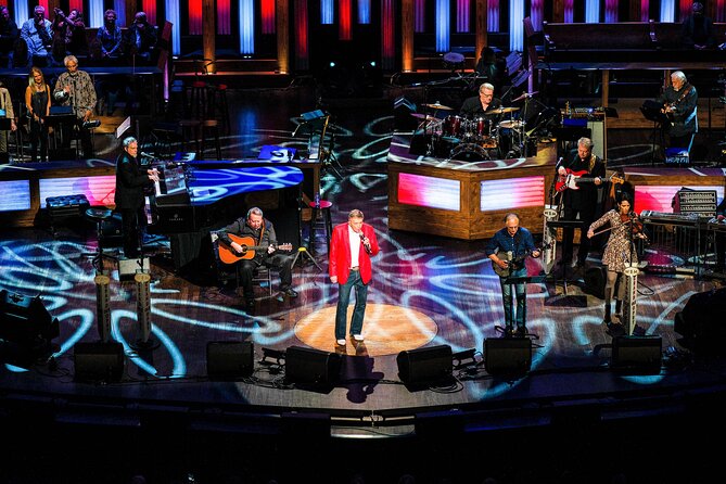 Grand Ole Opry Show Admission Ticket - Arriving early: photos, crowds, and the pre-show vibe