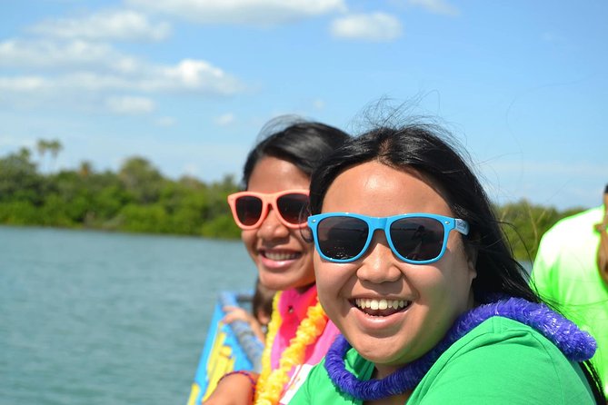 Guaranteed Dolphin Sighting Tour on Tropics Boat Tours - Food and drinks onboard: what to plan, what to bring, what to skip