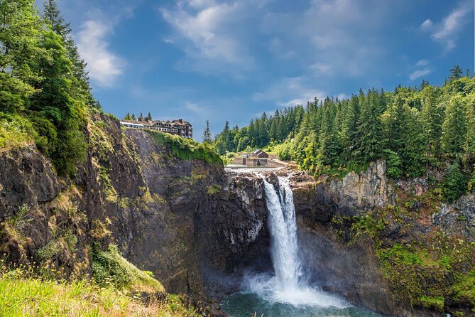 Guided forest hike to Seattle waterfalls incl. Snoqualmie Falls - Quick hits before you go