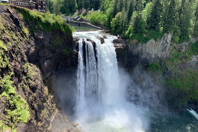 Guided forest hike to Seattle waterfalls incl. Snoqualmie Falls - Getting to the trailhead from downtown Seattle (and why the drive matters)