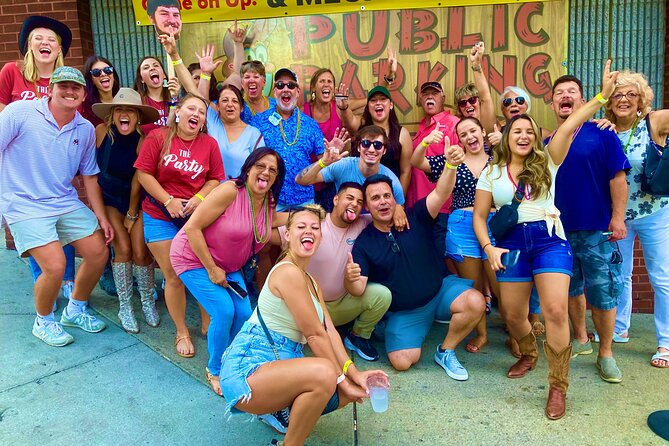 Guided Pub Crawl Walking Tour of Downtown Nashville - Price and logistics: what $25 really covers