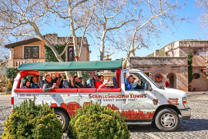 Half-day Sedona Sightseeing Tour - Cathedral Rock and Tlaquepaque: red-rock views plus real shopping and lunch time