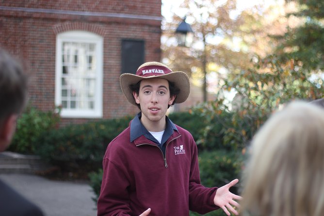 Harvard University Campus Guided Walking Tour - Harvard Art Museums, plus the end at the student-run Harvard Shop