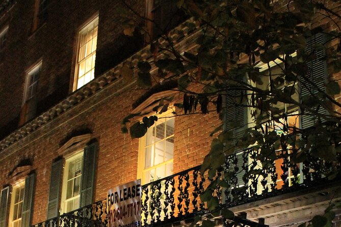 Haunted Savannah Booze and Boos Ghost Walking Tour - What to Expect on the Ground: Timing, Pace, and ID