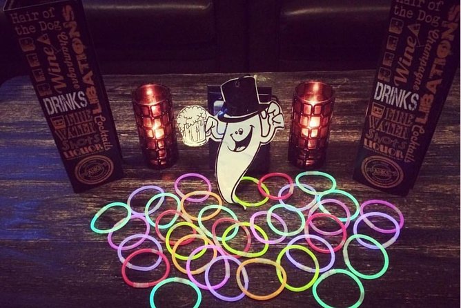 Haunted Seattle Booze and Boos Ghost Walking Tour - The guides: what “good” storytelling looks like in practice