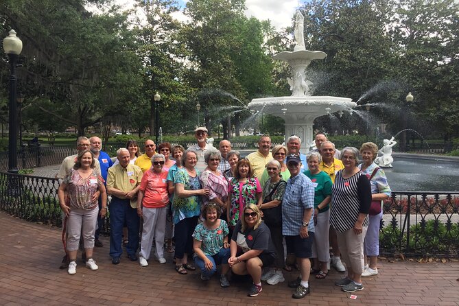 Heart of Savannah History Walking Tour - 2hr - Independent Presbyterian Church and a steeple with a reason
