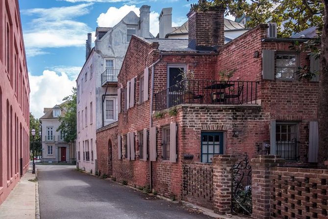 Hidden Alleyways and Historic Sites Small-Group Walking Tour - Old Exchange and Provost Dungeon: start with the 300-year backstory