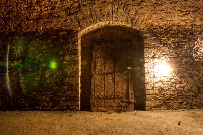 Hidden Brewery Caverns Tour in Cincinnati with Beer Tasting - Northern Row tasting for 21+ and soft drinks for under 21