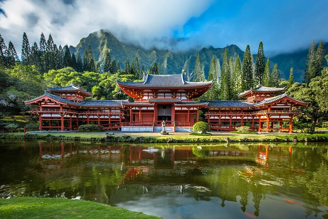 Hidden Gems of Oahu Circle Island Tour with Byodo In Temple - From Kapiʻolani Park to Diamond Head: views with names and context